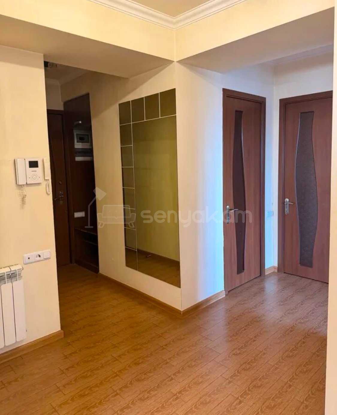 3 Սենյականոց Բնակարան, 85քմ, 9/16 հարկ, Դիզայներական Վերանորոգված, Կահավորված, Արևկող