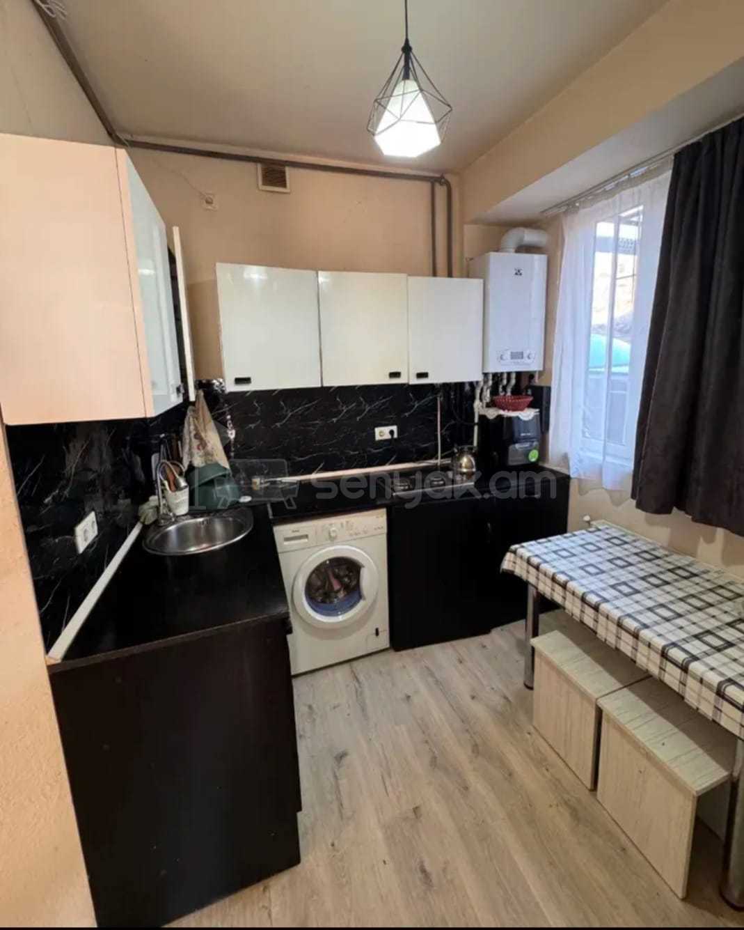 2 Սենյականոց Բնակարան, 36քմ, 1/9 հարկ, Կապիտալ Վերանորոգված