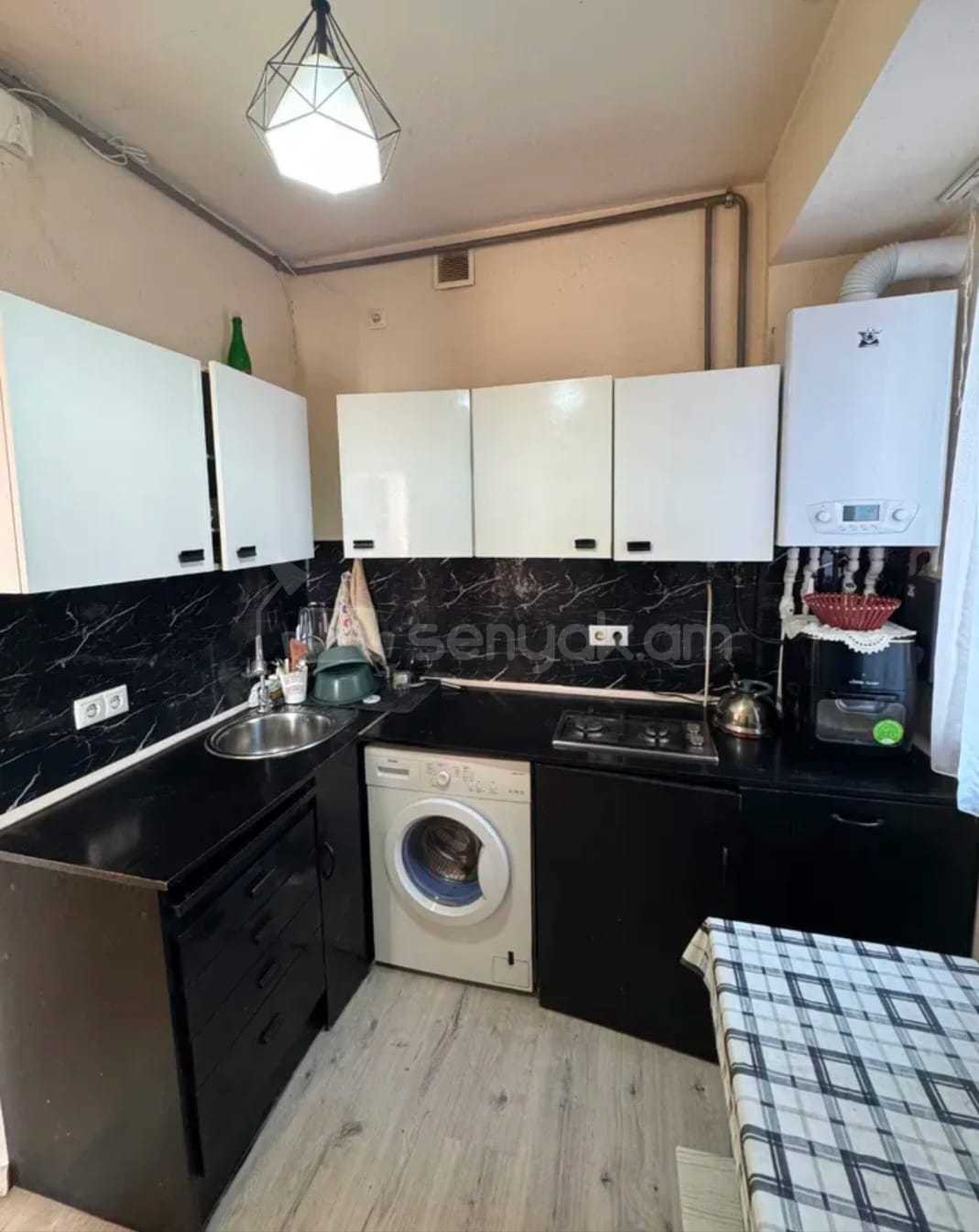 2 Սենյականոց Բնակարան, 36քմ, 1/9 հարկ, Կապիտալ Վերանորոգված