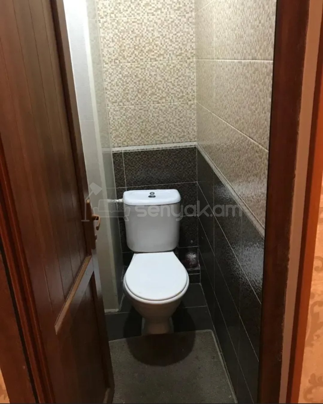 3 Սենյականոց Բնակարան Քարե Շենքում, 65քմ, 2/5 հարկ, Նորմալ Վիճակում, Կահավորված, Արևկող