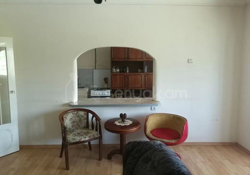 3 Սենյականոց Բնակարան, 73քմ, 5/9 հարկ, Նորմալ Վիճակում