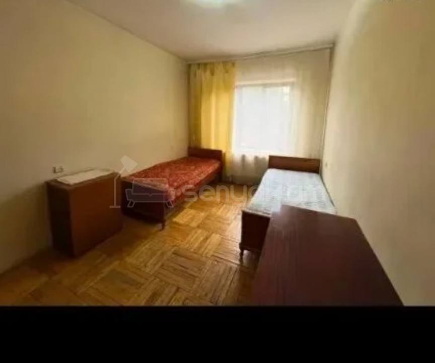 3 Սենյականոց Բնակարան, 74քմ, 2/9 հարկ, Պետական Վիճակում, Կահավորված, Արևկող