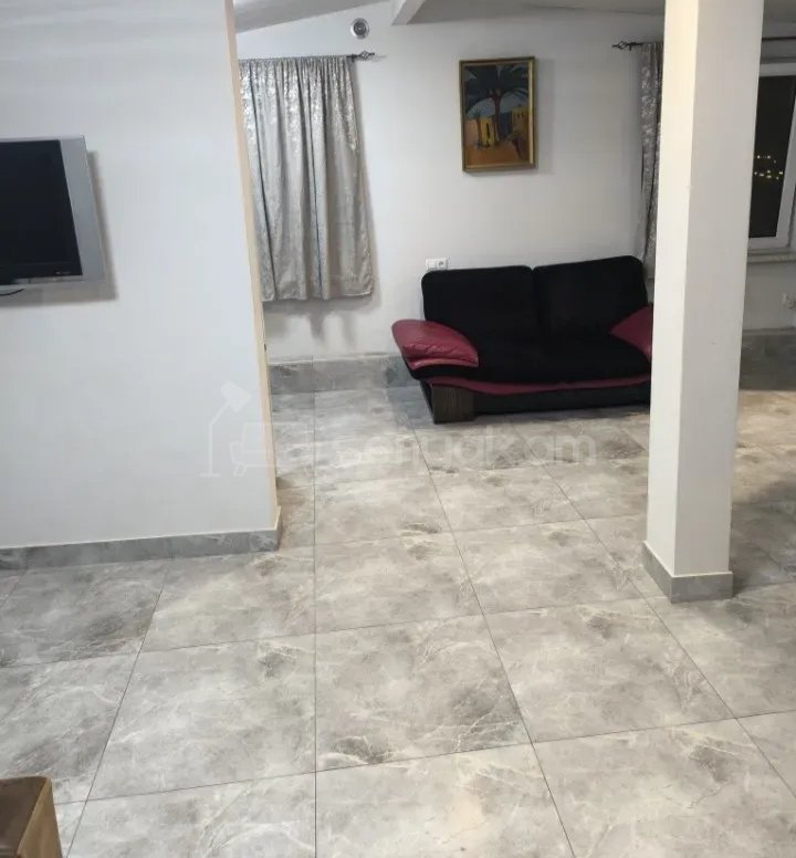 2 Սենյականոց Բնակարան Քարե Շենքում, 58քմ, 1/1 հարկ, Նորմալ Վիճակում, Կահավորված