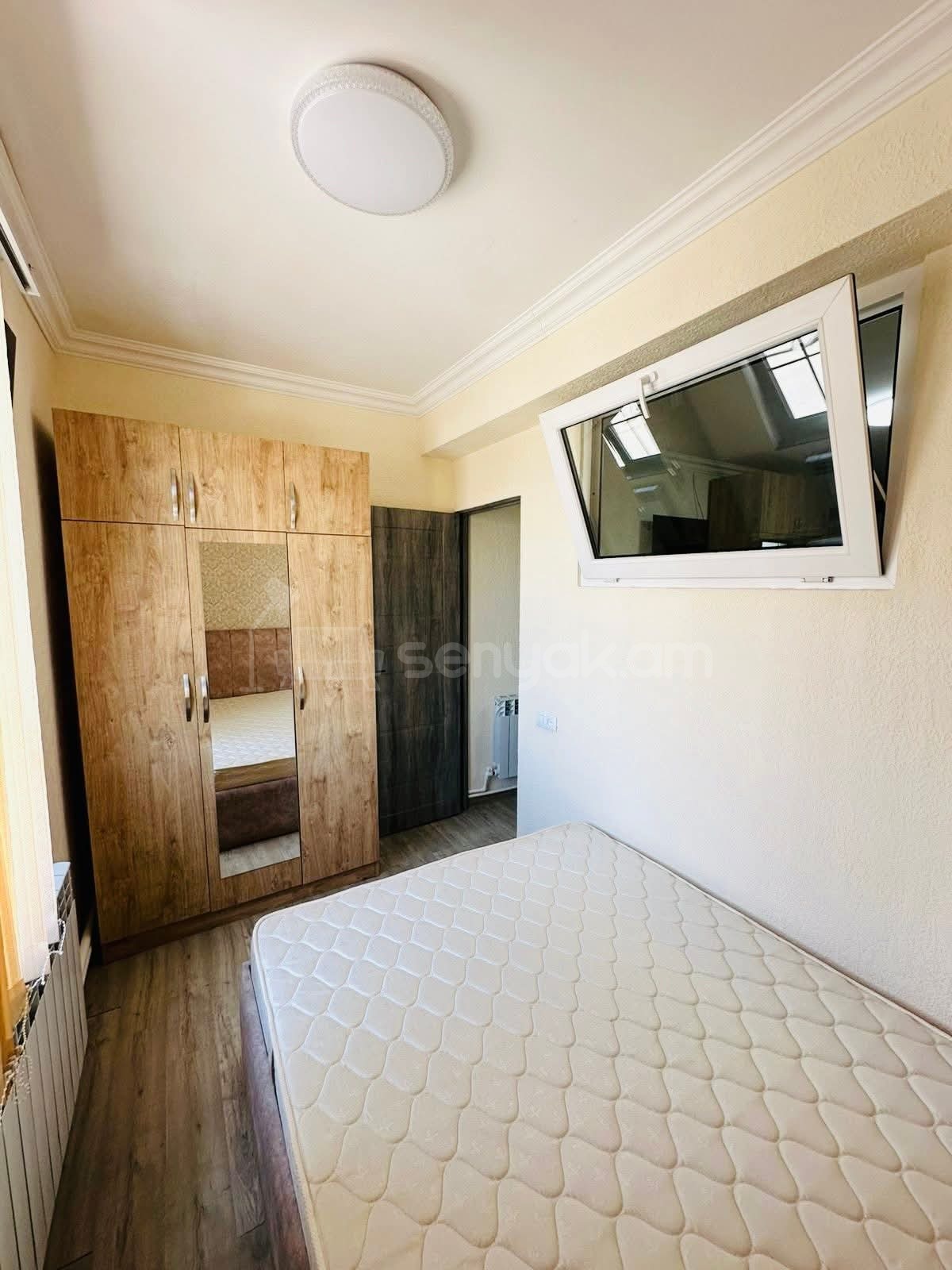 2 Սենյականոց Բնակարան Քարե Շենքում, 48քմ, 2/2 հարկ, Կապիտալ Վերանորոգված, Կահավորված