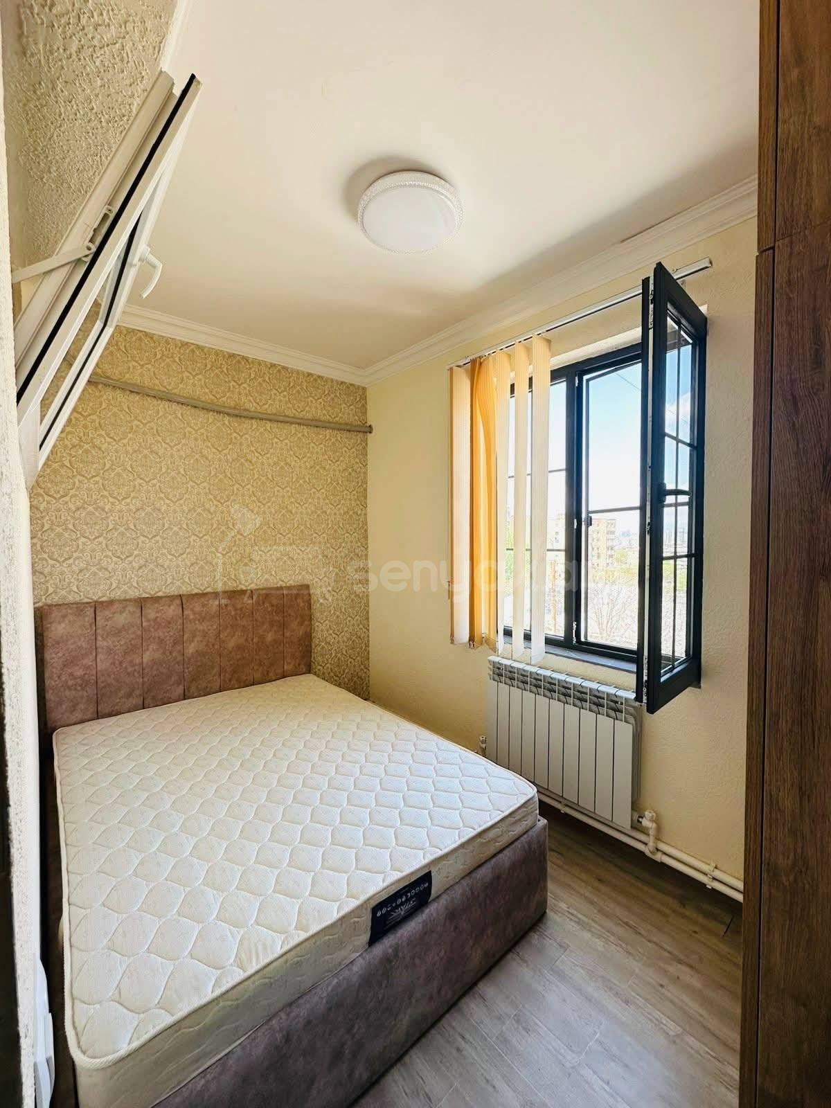 2 Սենյականոց Բնակարան Քարե Շենքում, 48քմ, 2/2 հարկ, Կապիտալ Վերանորոգված, Կահավորված
