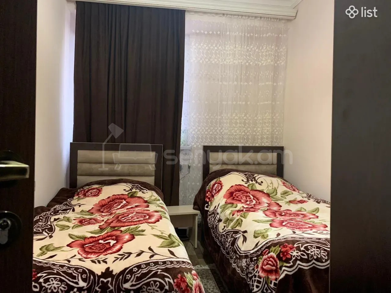 3 Սենյականոց Բնակարան Քարե Շենքում, 75քմ, 4/9 հարկ, Կոսմետիկ Վերանորոգված, Կահավորված
