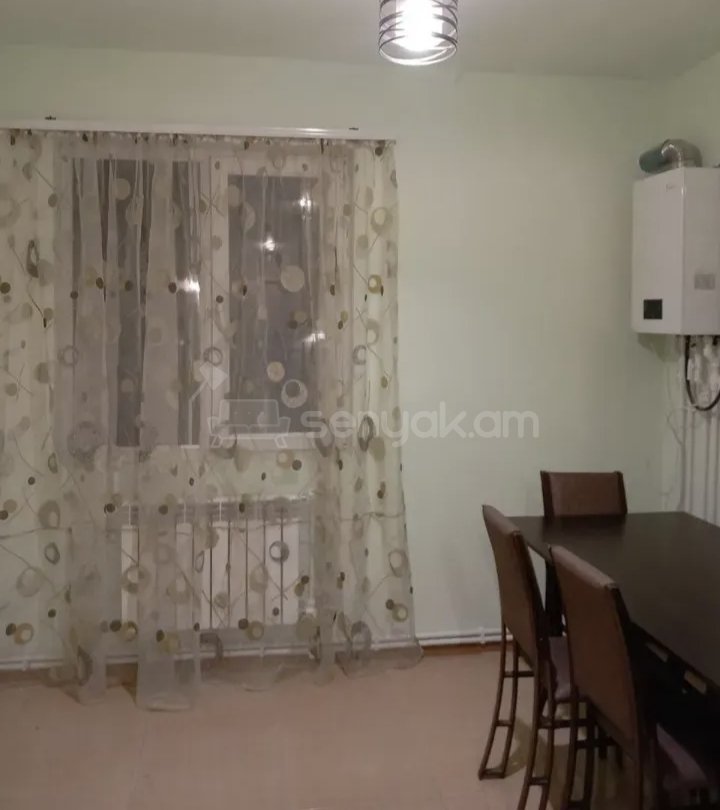 3 Սենյականոց Բնակարան Քարե Շենքում, 68քմ, 3/9 հարկ, Նորմալ Վիճակում, Կահավորված