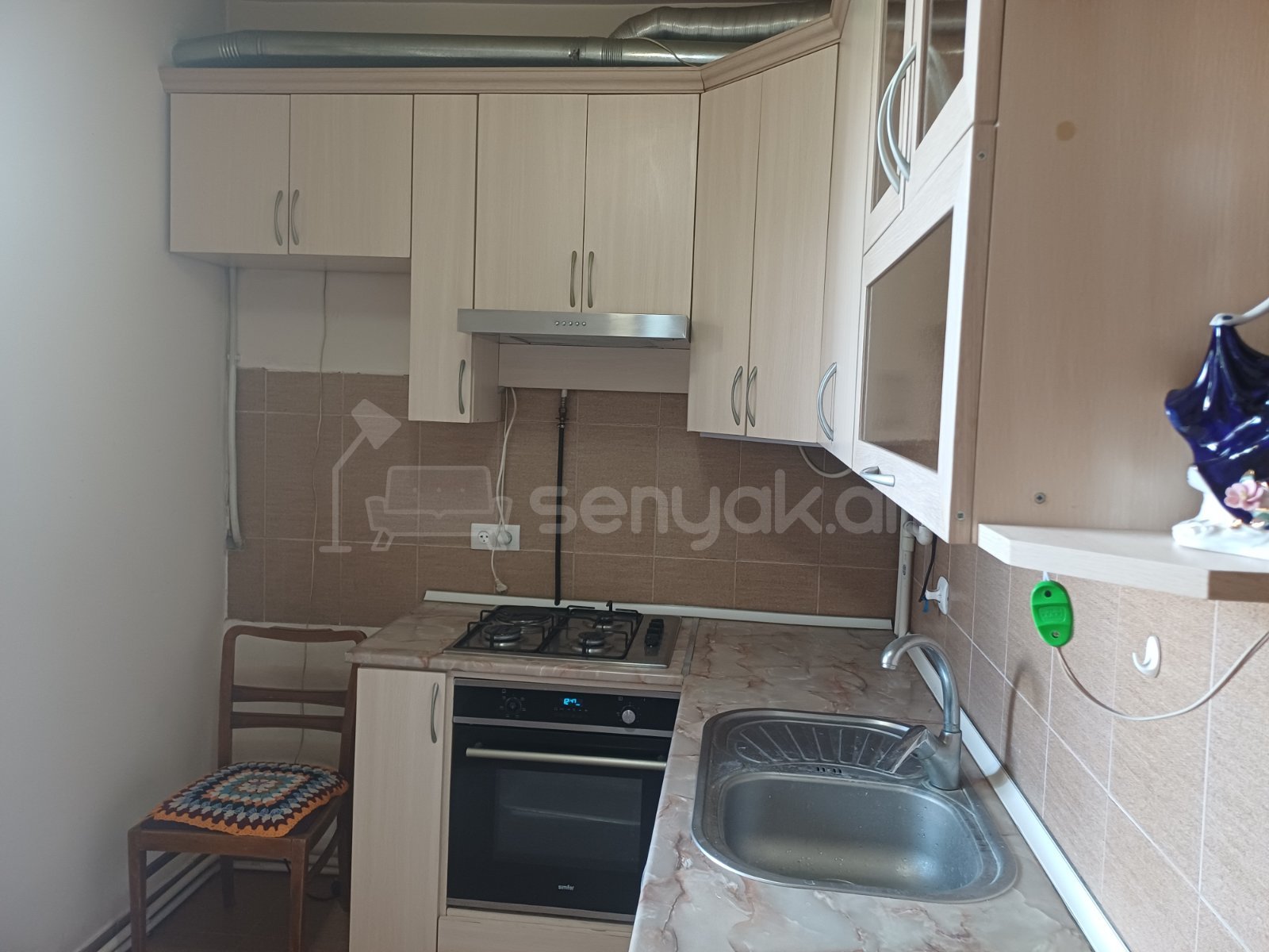 2 Սենյականոց Բնակարան Քարե Շենքում, 59քմ, 2/4 հարկ, Կոսմետիկ Վերանորոգված, Մասամբ Կահավորված, Արևկող