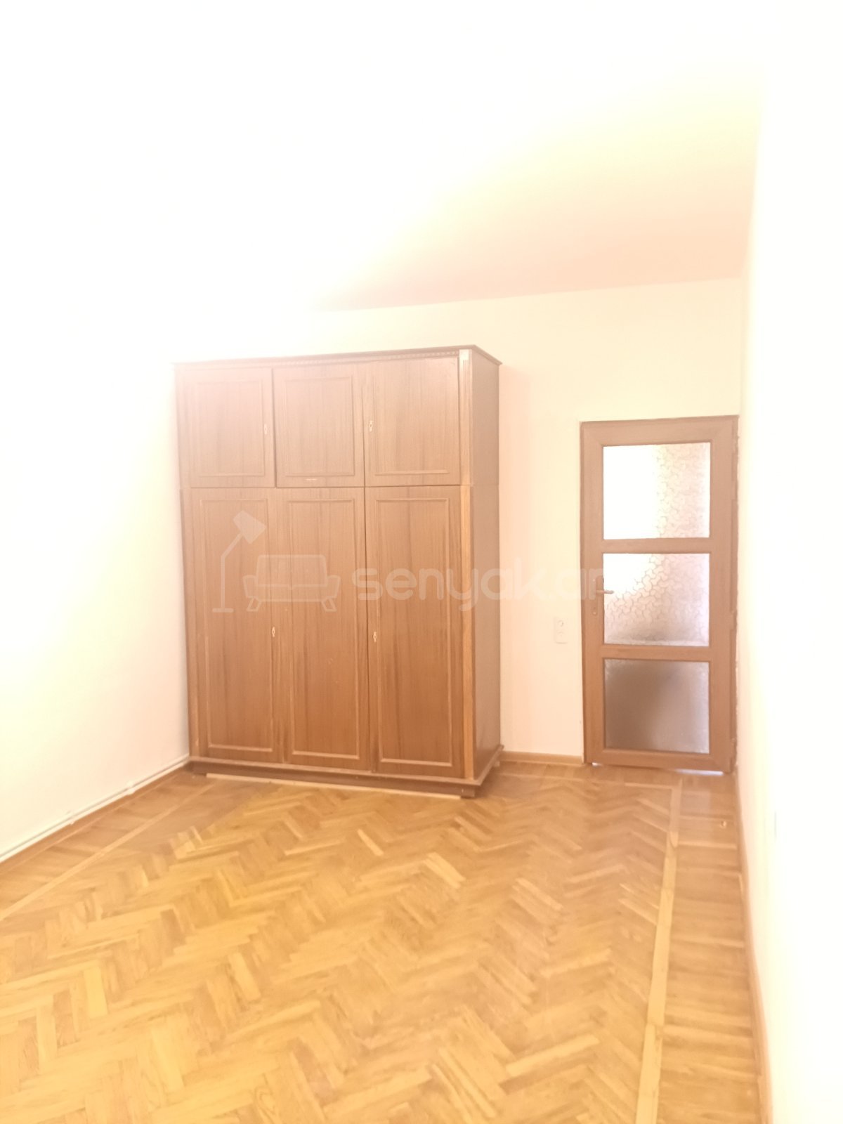 2 Սենյականոց Բնակարան Քարե Շենքում, 59քմ, 2/4 հարկ, Կոսմետիկ Վերանորոգված, Մասամբ Կահավորված, Արևկող