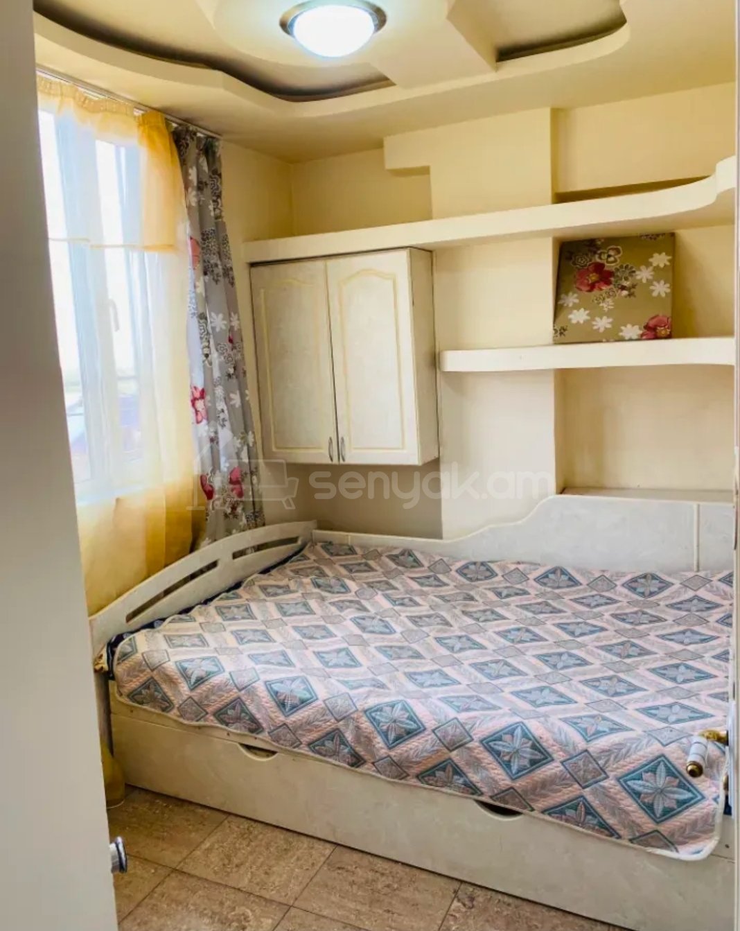 2 Սենյականոց Բնակարան, 40քմ, 6/9 հարկ, Նորմալ Վիճակում, Կահավորված, Արևկող