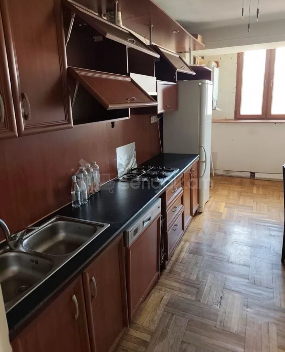 2 Սենյականոց Բնակարան, 75քմ, 9/9 հարկ, Նորմալ Վիճակում, Կահավորված, Արևկող