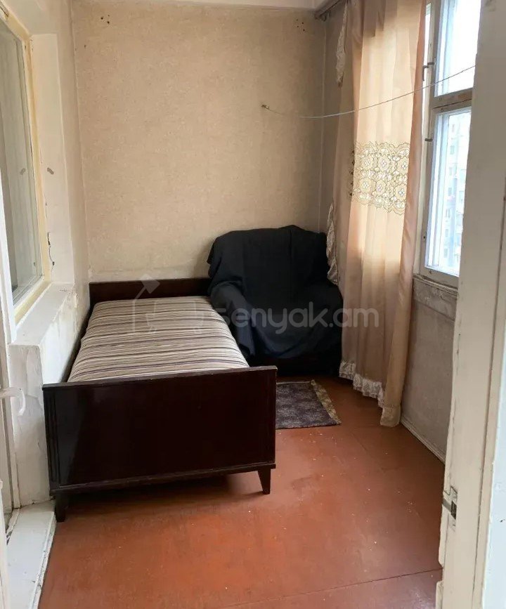 1 Սենյականոց Բնակարան, 47քմ, 6/9 հարկ, Պետական Վիճակում