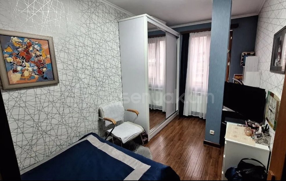 4 Սենյականոց Բնակարան Քարե Շենքում, 96քմ, 2/5 հարկ, Դիզայներական Վերանորոգված