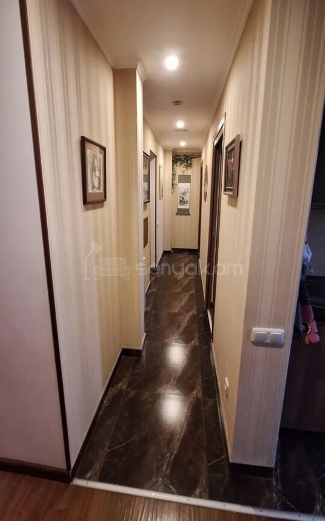 4 Սենյականոց Բնակարան Քարե Շենքում, 96քմ, 2/5 հարկ, Դիզայներական Վերանորոգված
