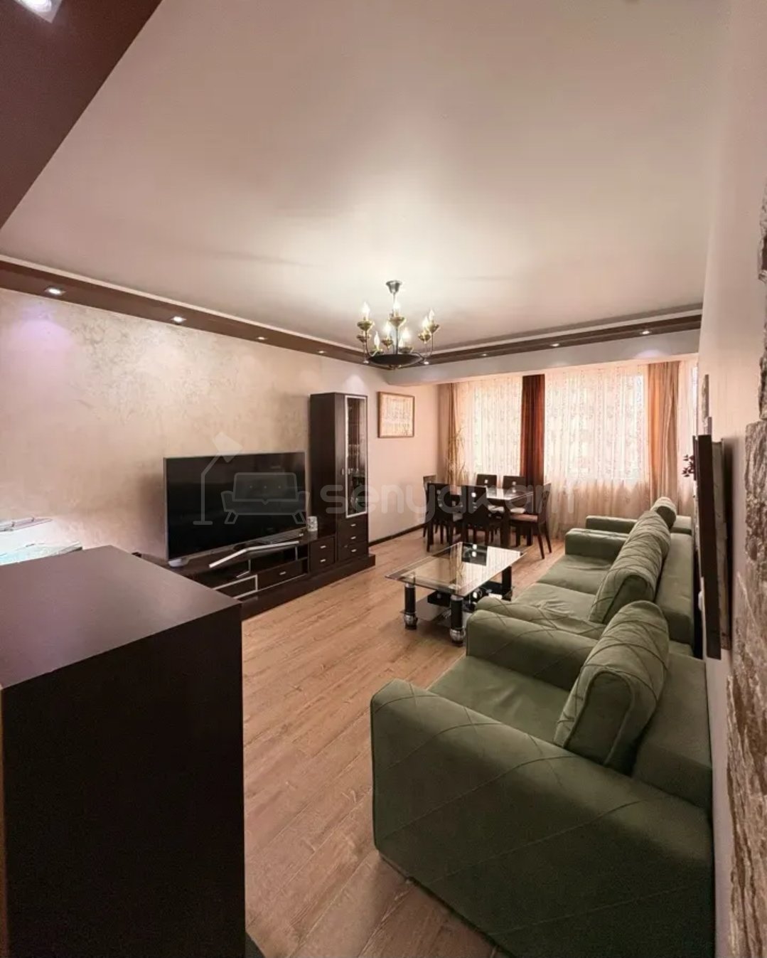 5 Սենյականոց Բնակարան Քարե Շենքում, 152քմ, 5/5 հարկ, Դիզայներական Վերանորոգված