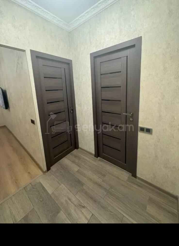 2 Սենյականոց Բնակարան, 42քմ, 6/9 հարկ, Կապիտալ Վերանորոգված