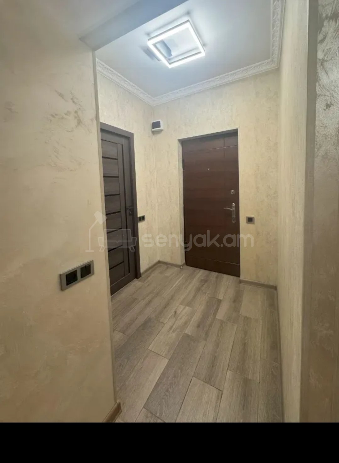 2 Սենյականոց Բնակարան, 42քմ, 6/9 հարկ, Կապիտալ Վերանորոգված