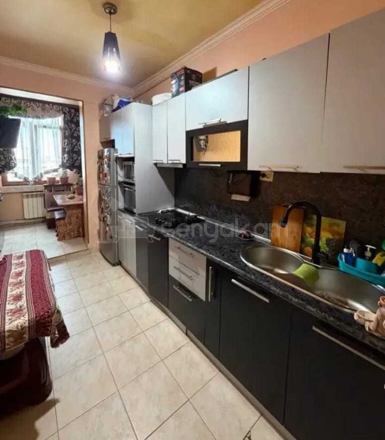 3 Սենյականոց Բնակարան, 69քմ, 9/9 հարկ, Կապիտալ Վերանորոգված