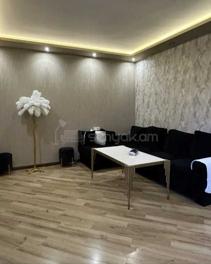 3 Սենյականոց Բնակարան, 67քմ, 2/9 հարկ, Դիզայներական Վերանորոգված