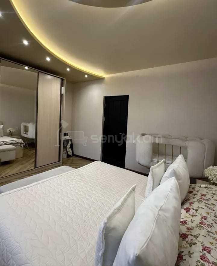 3 Սենյականոց Բնակարան, 67քմ, 2/9 հարկ, Դիզայներական Վերանորոգված