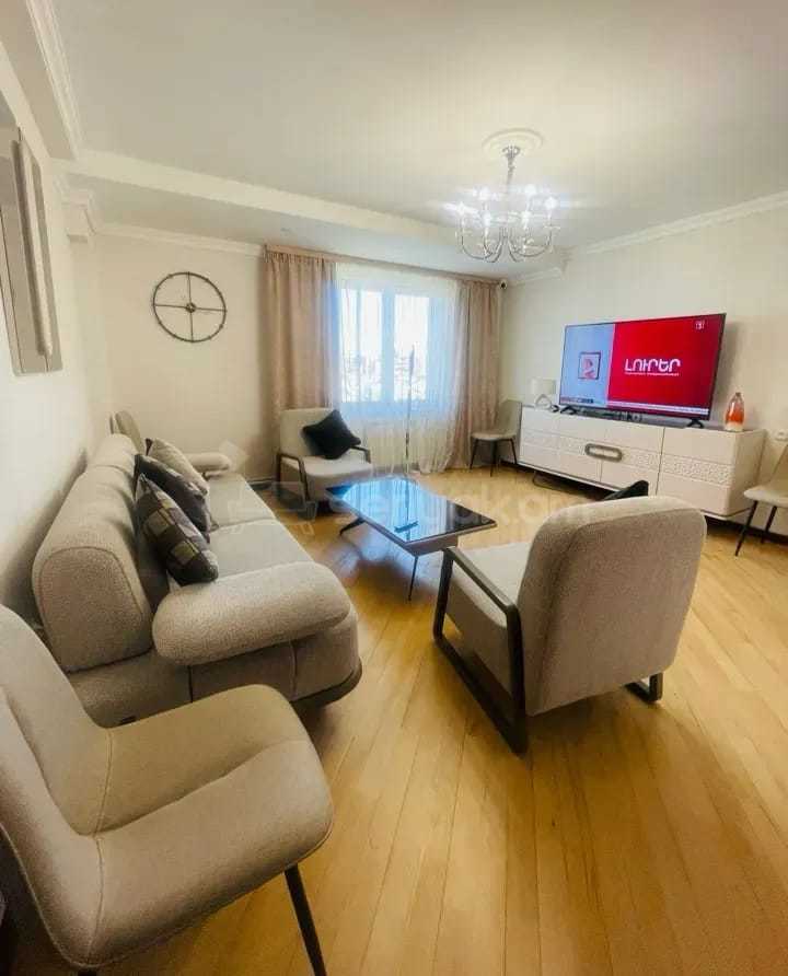 3 Սենյականոց Բնակարան, 75քմ, 10/13 հարկ, Կապիտալ Վերանորոգված