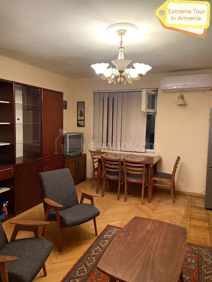 2 Սենյականոց Բնակարան Քարե Շենքում, 54քմ, 2/5 հարկ, Նորմալ Վիճակում, Կահավորված