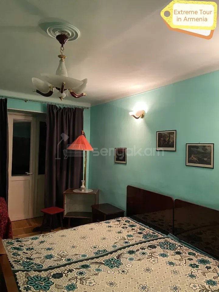 2 Սենյականոց Բնակարան Քարե Շենքում, 54քմ, 2/5 հարկ, Նորմալ Վիճակում, Կահավորված