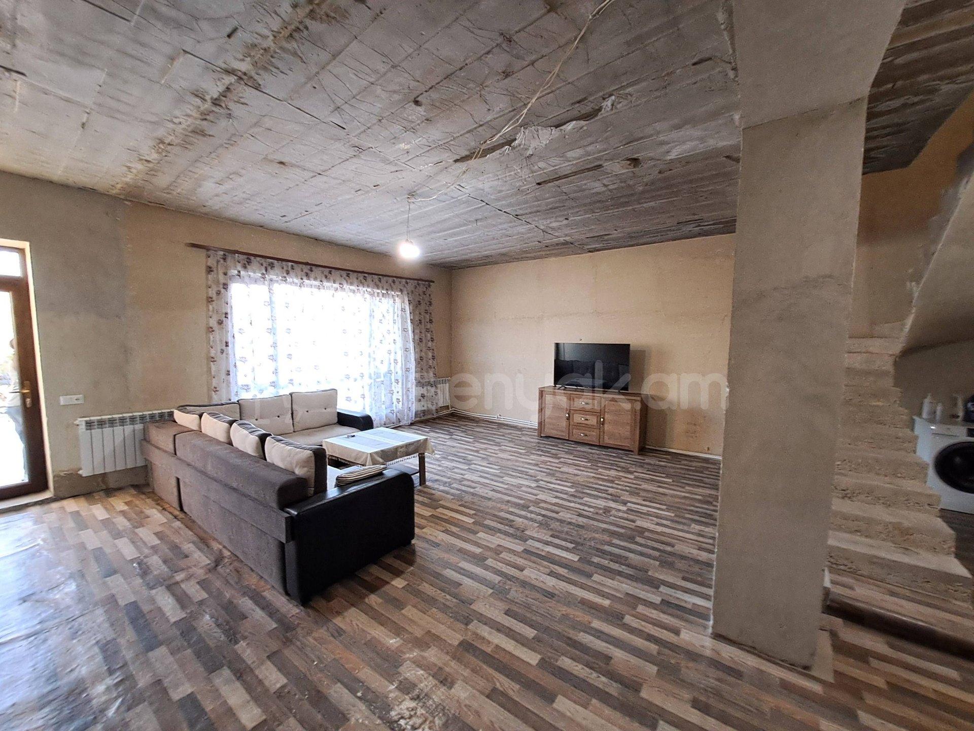 5 Սենյականոց Սեփական Տուն, 144քմ, Կոսմետիկ Վերանորոգված