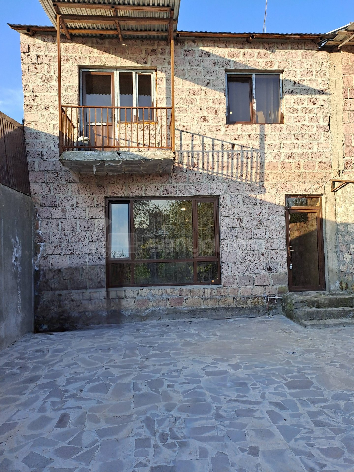 5 Սենյականոց Սեփական Տուն, 144քմ, Կոսմետիկ Վերանորոգված