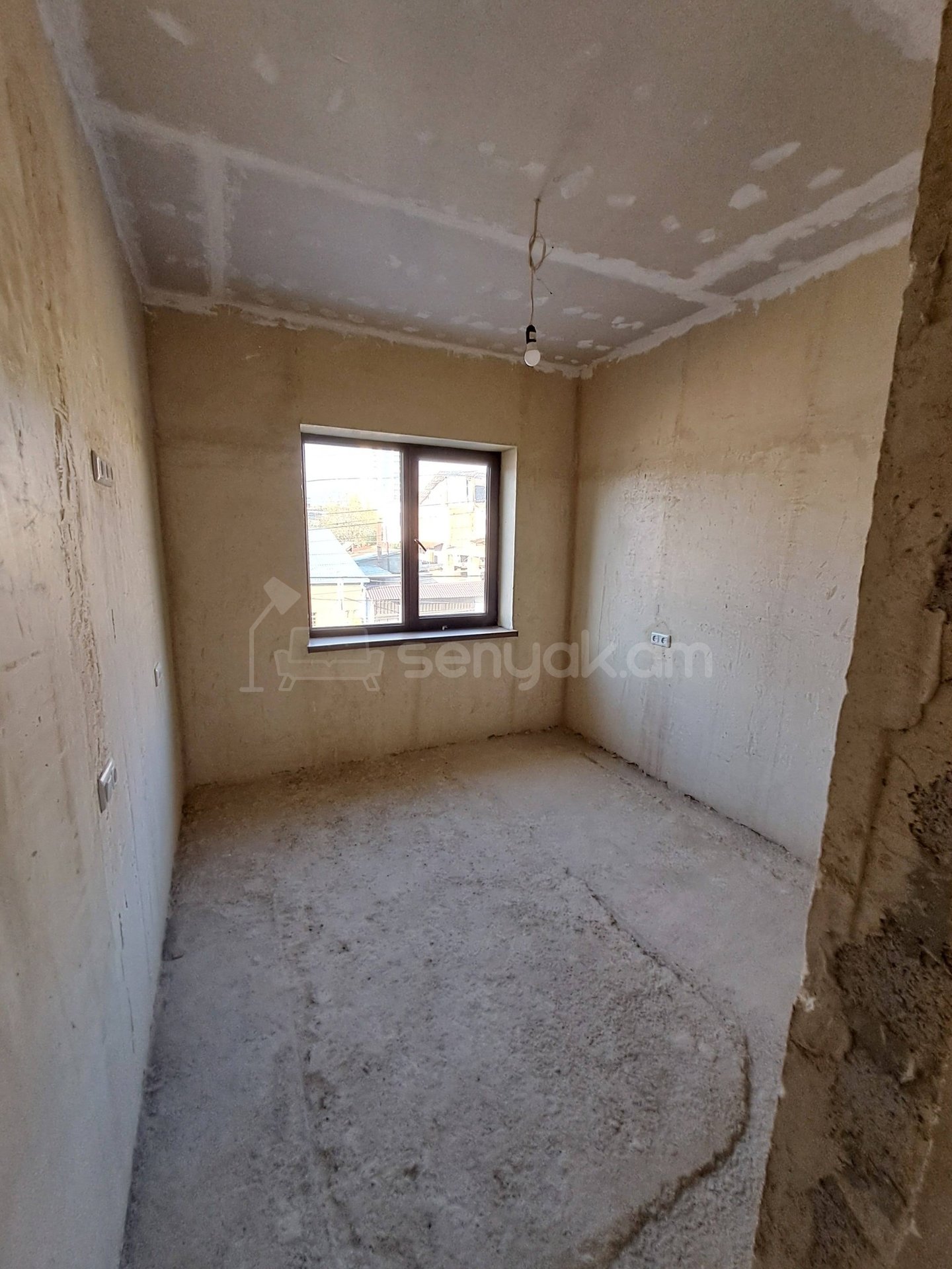 5 Սենյականոց Սեփական Տուն, 144քմ, Կոսմետիկ Վերանորոգված