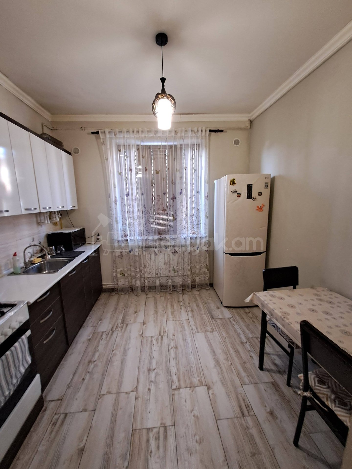 5 Սենյականոց Սեփական Տուն, 144քմ, Կոսմետիկ Վերանորոգված