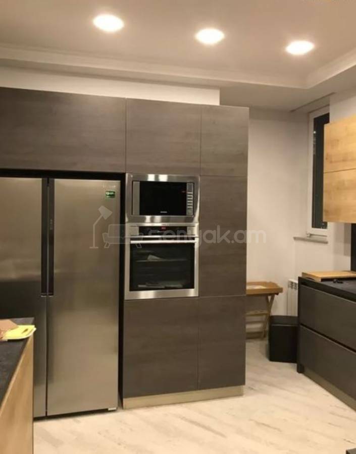 4 Սենյականոց Բնակարան Նորակառույցում, 160քմ, 14/16 հարկ, Դիզայներական Վերանորոգված