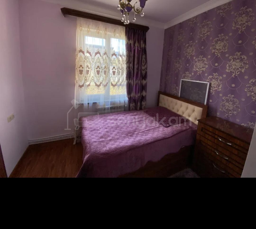 3 Սենյականոց Բնակարան Քարե Շենքում, 73քմ, 2/4 հարկ, Դիզայներական Վերանորոգված, Կահավորված, Արևկող