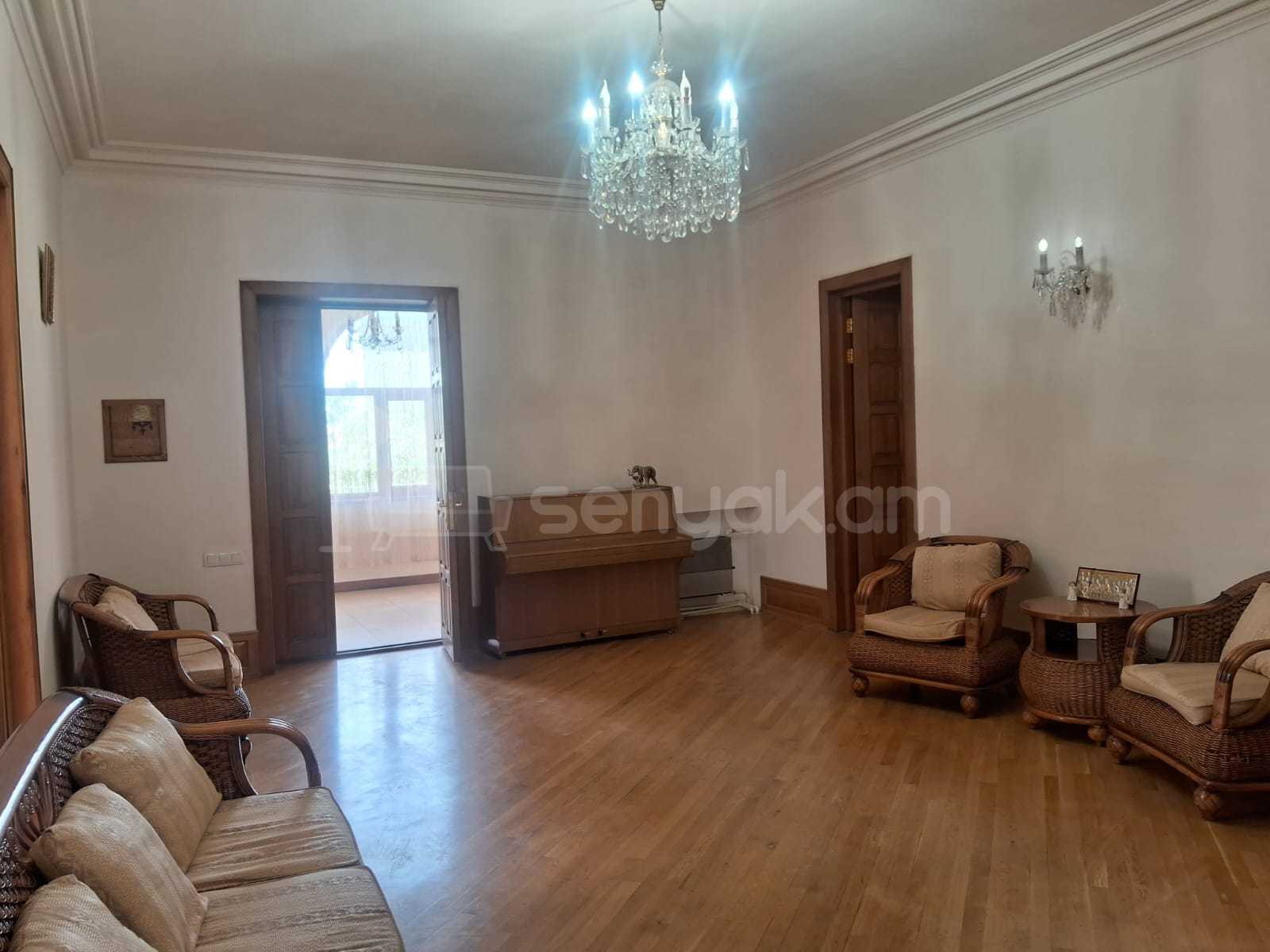5 Սենյականոց Սեփական Տուն, 200քմ, Կապիտալ Վերանորոգված, Կահավորված