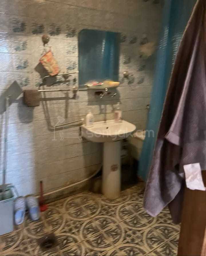 3 Սենյականոց Բնակարան, 11քմ, 13/14 հարկ, Նորմալ Վիճակում