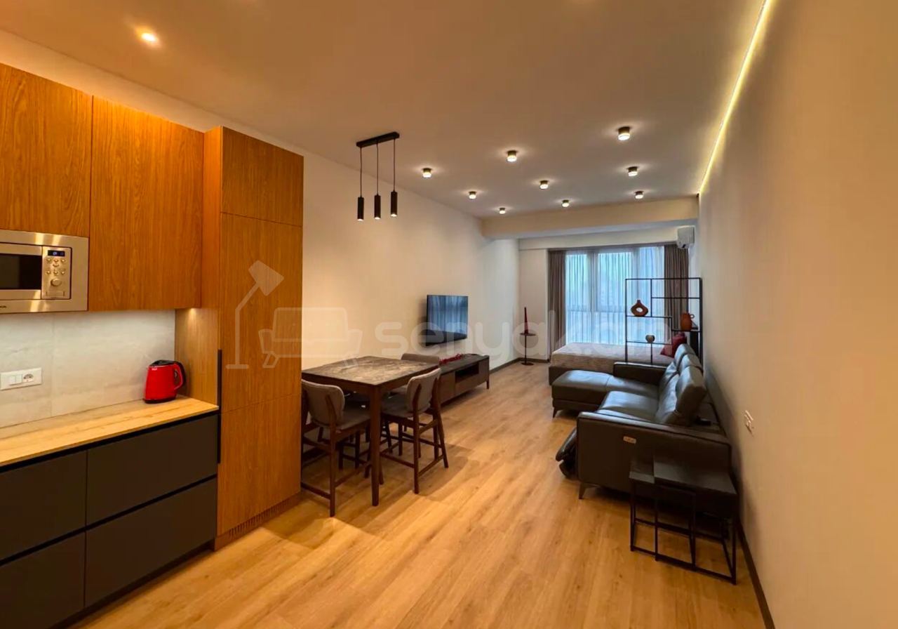 1 Սենյականոց Բնակարան Նորակառույցում, 44քմ, 12/18 հարկ, Կապիտալ Վերանորոգված