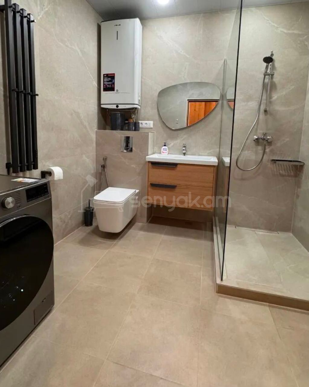 1 Սենյականոց Բնակարան Նորակառույցում, 44քմ, 12/18 հարկ, Կապիտալ Վերանորոգված
