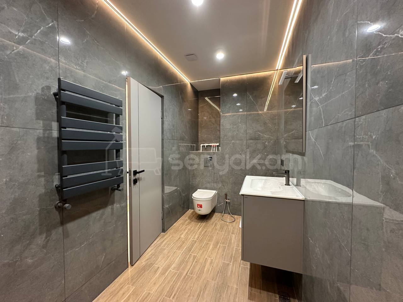 3 Սենյականոց Բնակարան Նորակառույցում, 71քմ, 5/17 հարկ, Կապիտալ Վերանորոգված