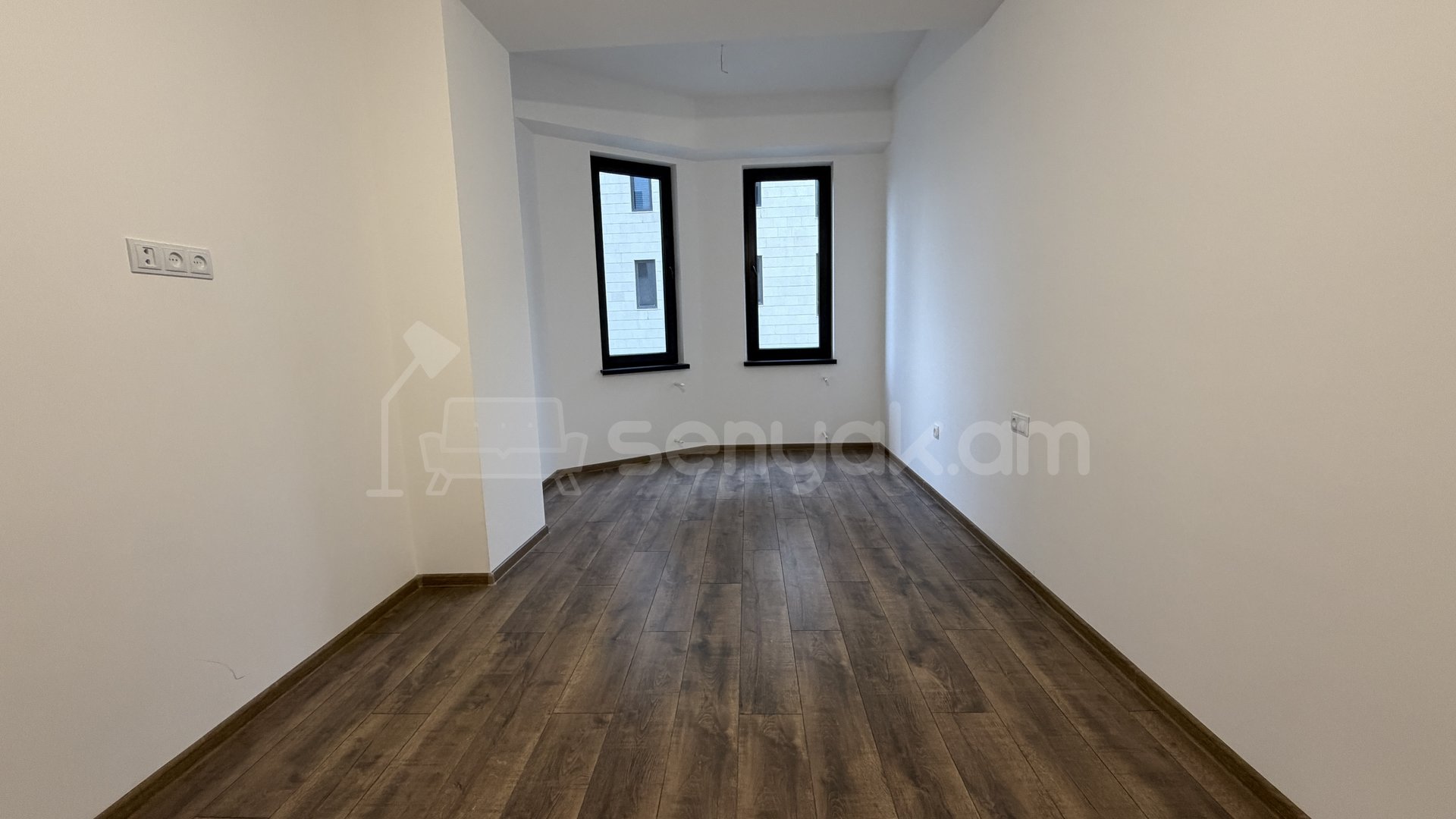 3 Սենյականոց Բնակարան Նորակառույցում, 90քմ, 7/12 հարկ, Կապիտալ Վերանորոգված