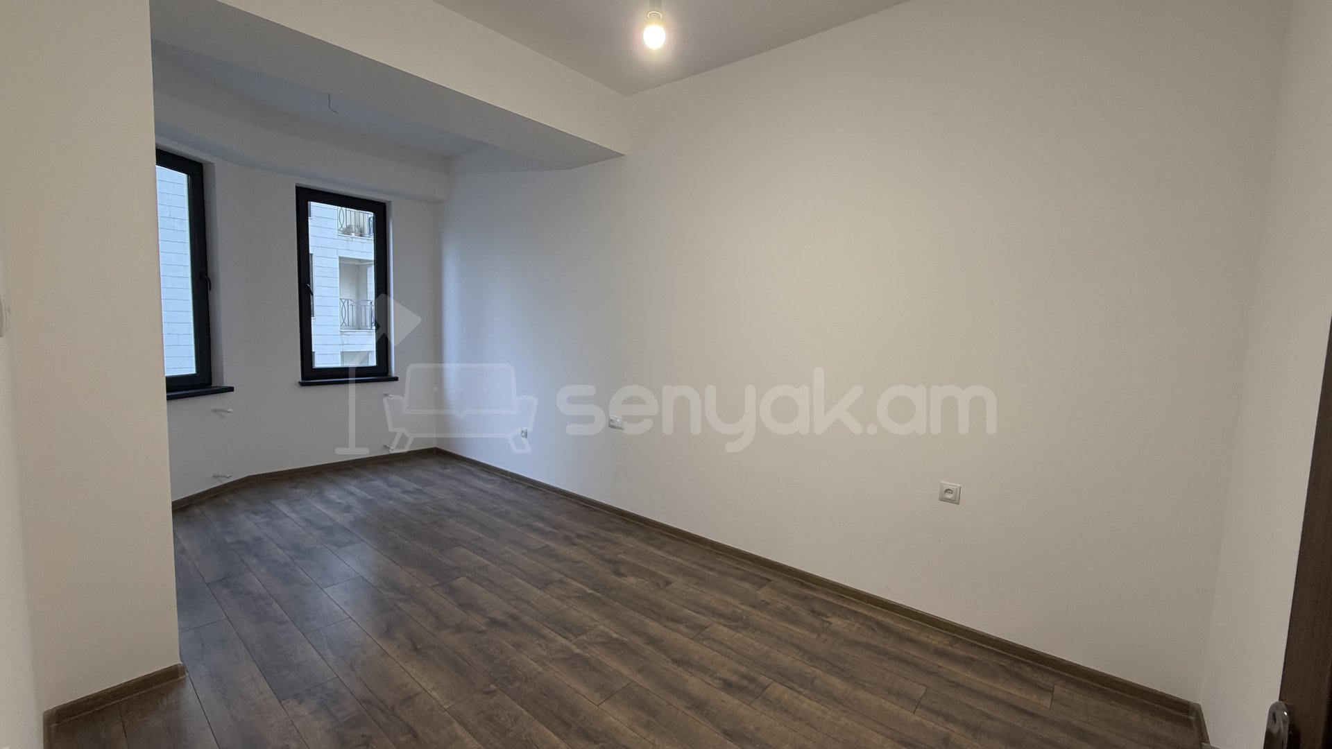 3 Սենյականոց Բնակարան Նորակառույցում, 90քմ, 7/12 հարկ, Կապիտալ Վերանորոգված