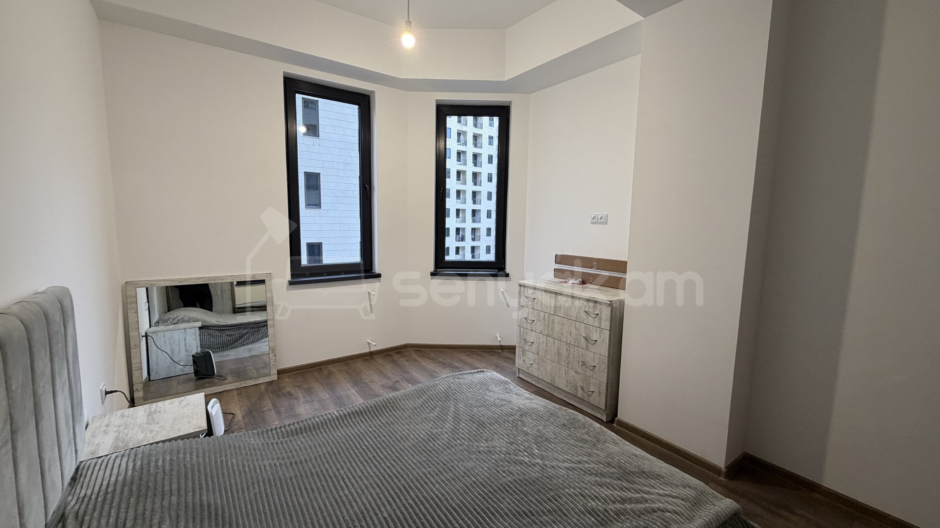 3 Սենյականոց Բնակարան Նորակառույցում, 90քմ, 7/12 հարկ, Կապիտալ Վերանորոգված