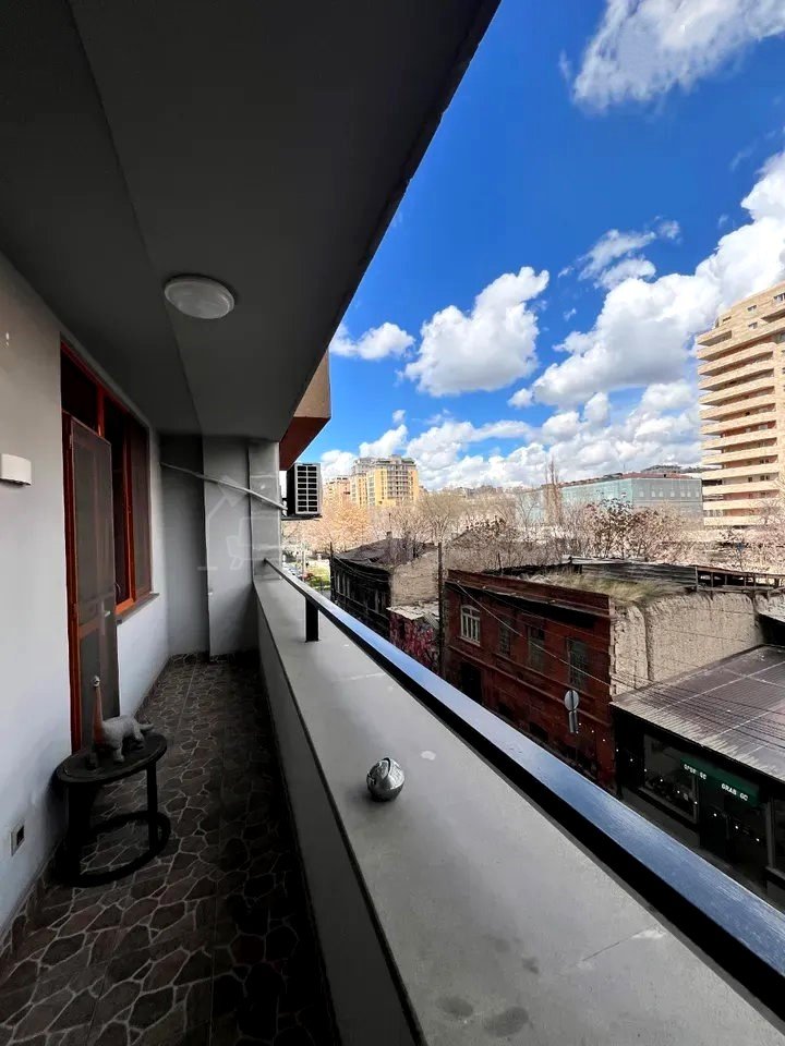 3 Սենյականոց Բնակարան, 115քմ, 3/15 հարկ, Դիզայներական Վերանորոգված
