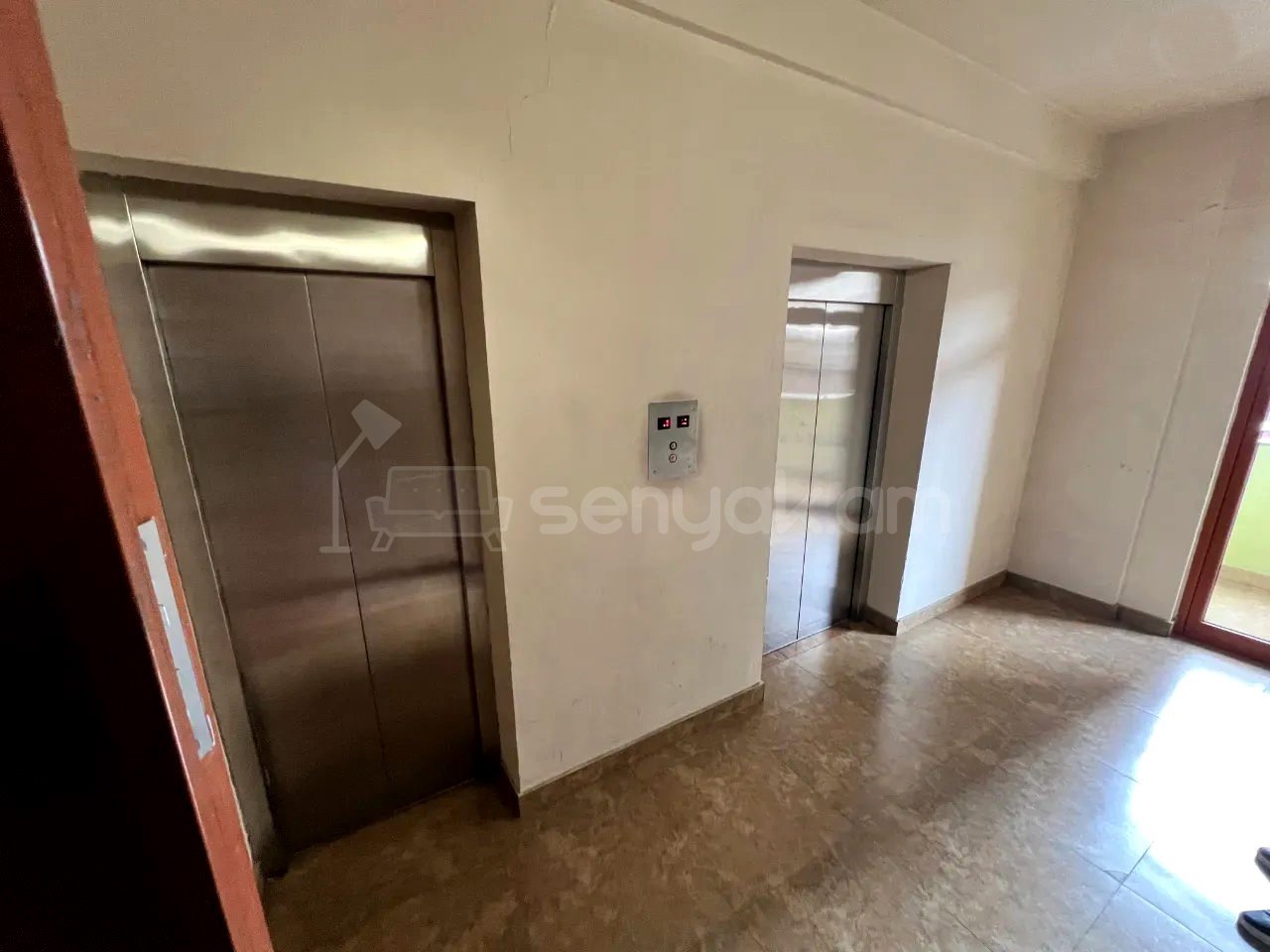 3 Սենյականոց Բնակարան, 115քմ, 3/15 հարկ, Դիզայներական Վերանորոգված