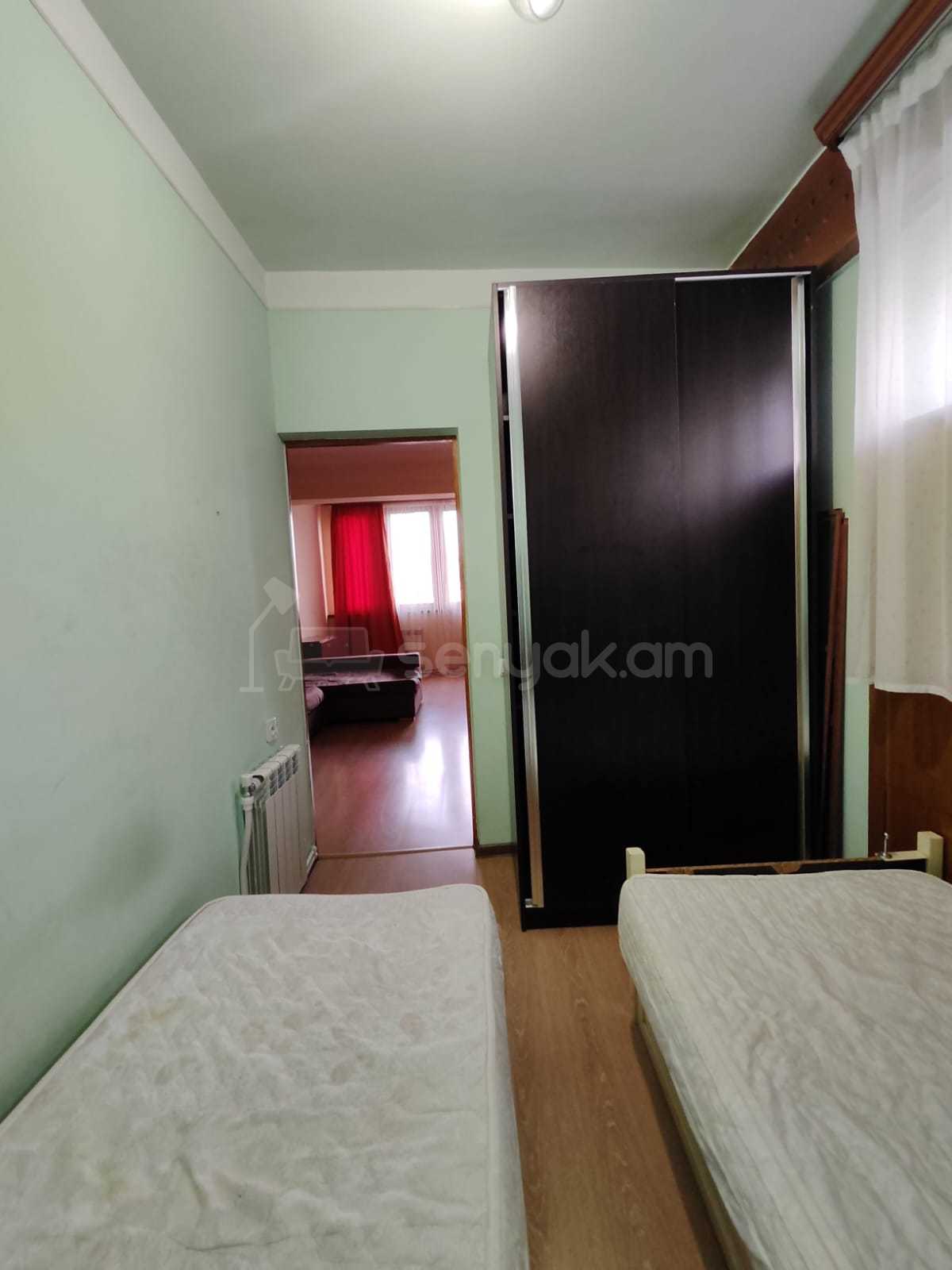 2 Սենյականոց Բնակարան Քարե Շենքում, 50քմ, 5/6 հարկ, Կապիտալ Վերանորոգված, Կահավորված, Արևկող