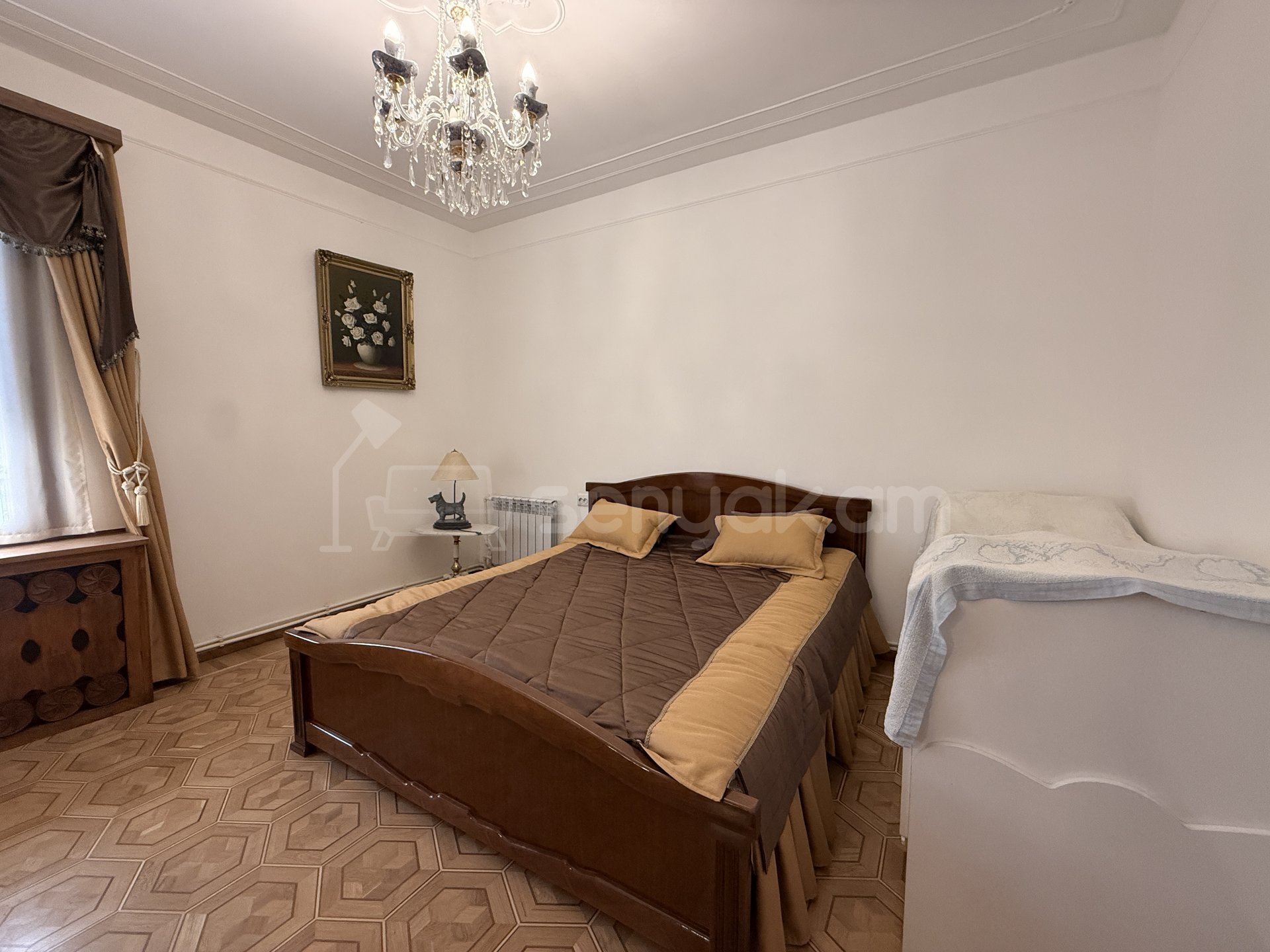 6 Սենյականոց Սեփական Տուն, 380քմ, Նորմալ Վիճակում, Ավտոտնակով