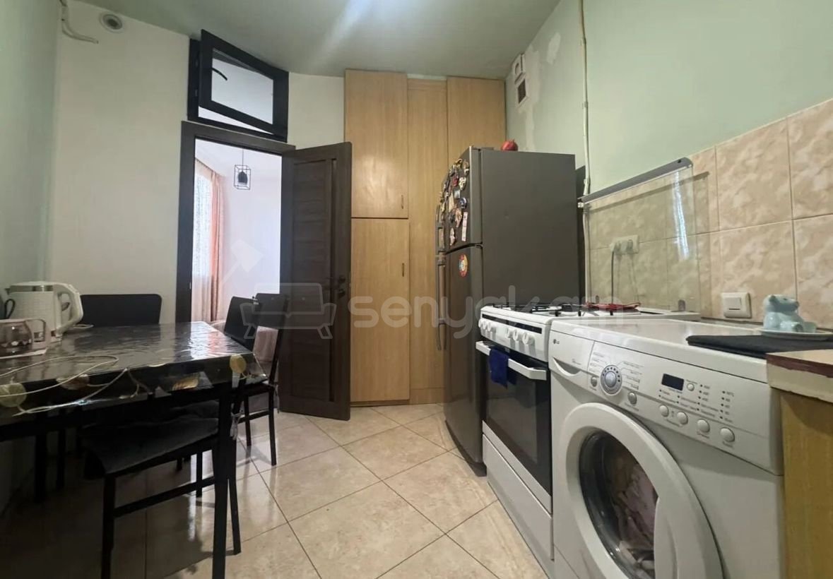 1 Սենյականոց Բնակարան, 41քմ, 5/12 հարկ, Կոսմետիկ Վերանորոգված