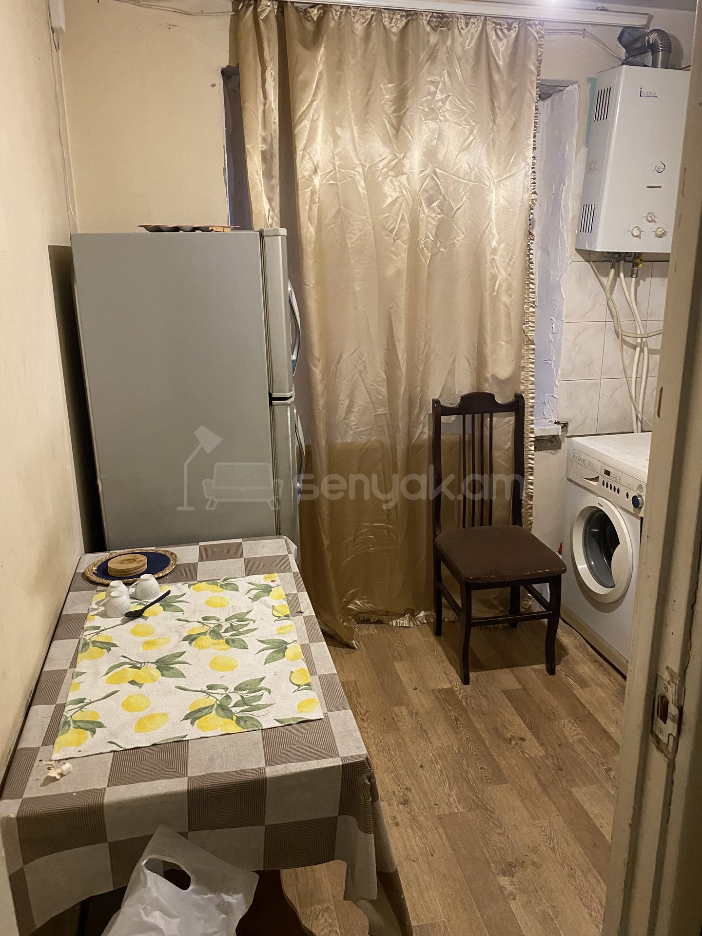 1 Սենյականոց Բնակարան, 33քմ, 1/5 հարկ, Նորմալ Վիճակում, Կահավորված