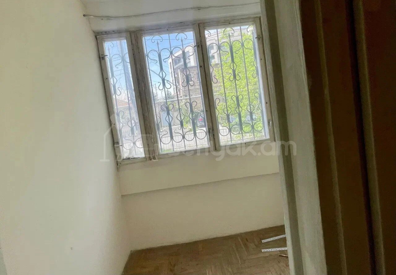 2 Սենյականոց Բնակարան, 68քմ, 2/9 հարկ, Պետական Վիճակում
