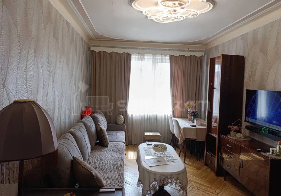 2 Սենյականոց Բնակարան Քարե Շենքում, 56քմ, 4/5 հարկ, Կոսմետիկ Վերանորոգված