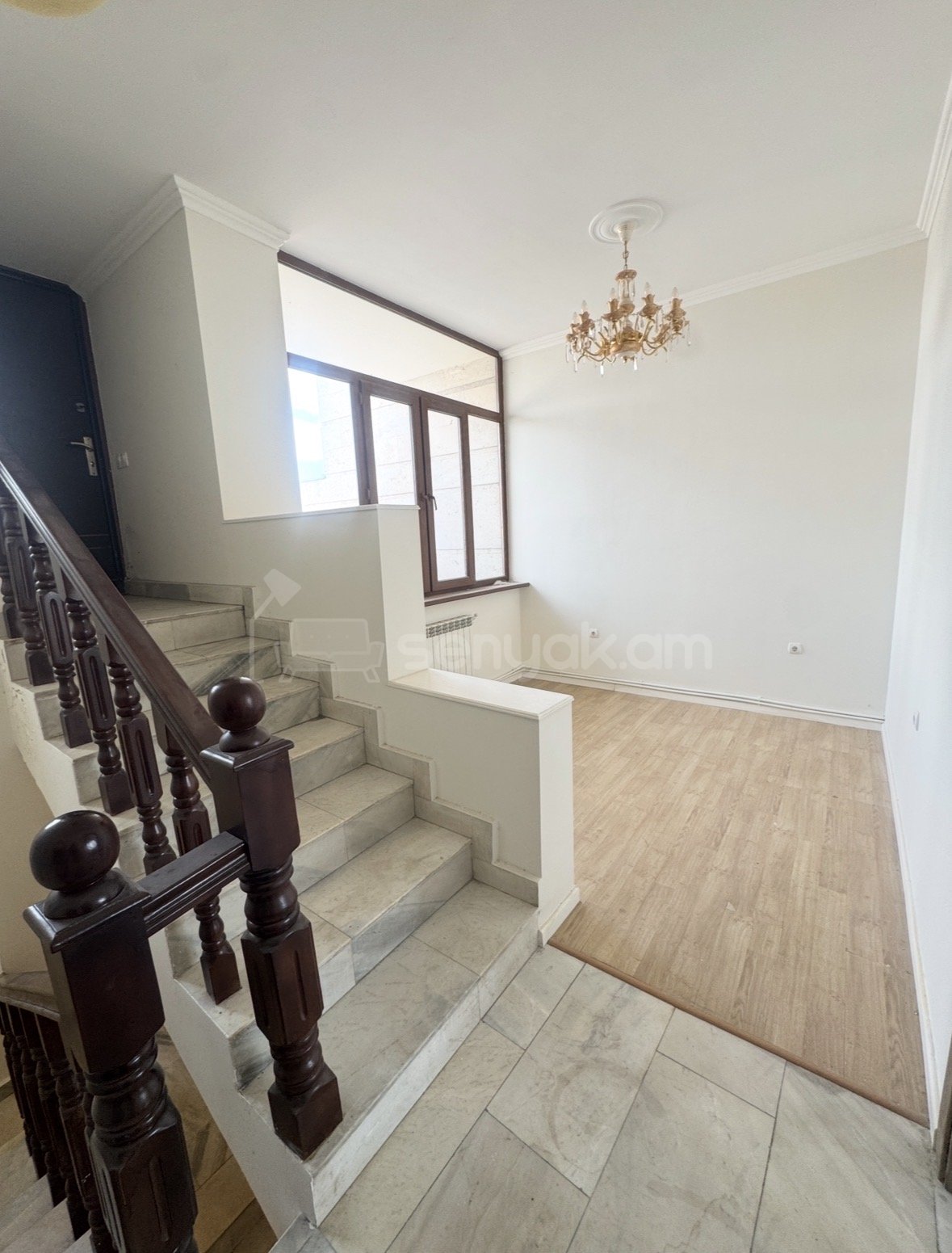 8 Սենյականոց Շքեղ Առանձնատուն, 400քմ, Ավտոտնակով
